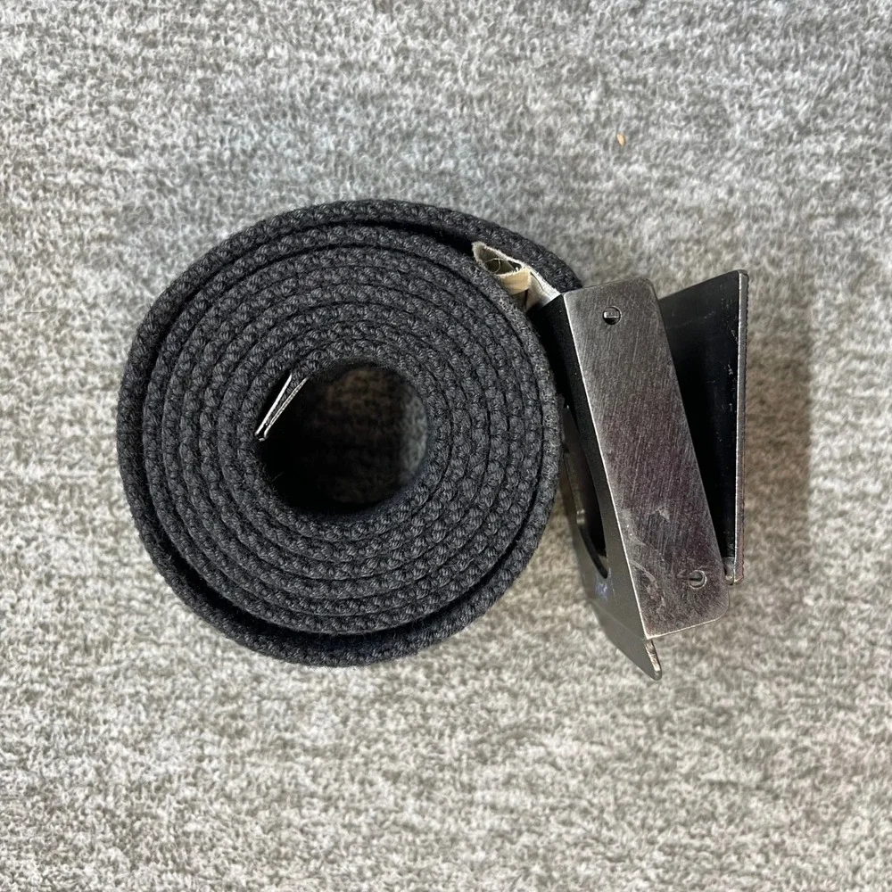 Nike Mens Webbed Golf Belt Black Gunmetal Buckle Bottle Opener 47 in.
